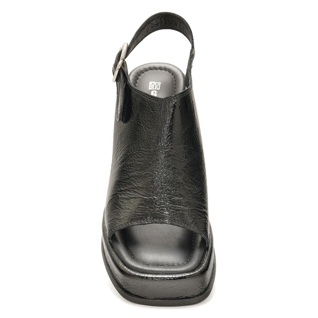 Босоножки женские