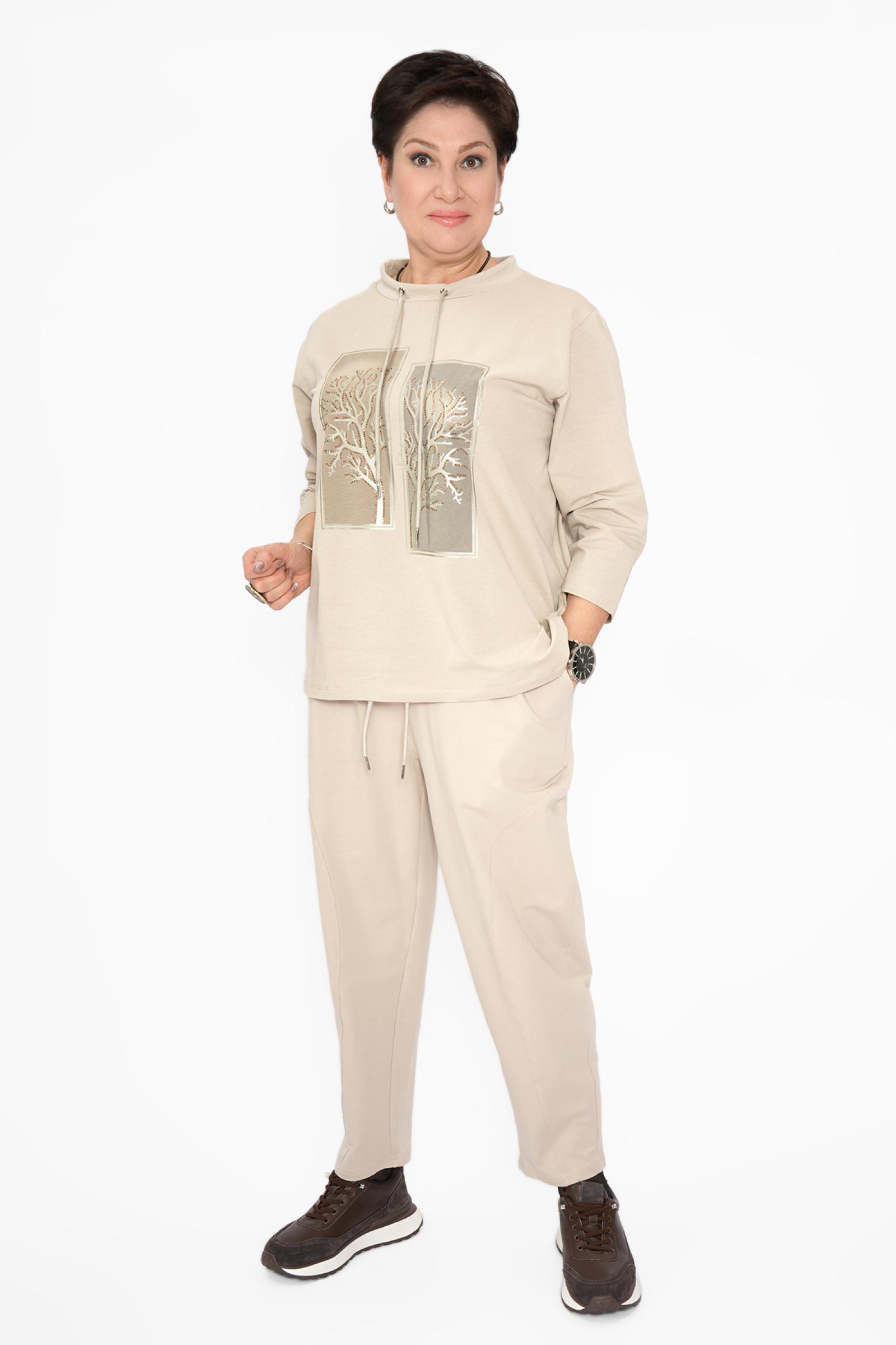 Костюм бежевый