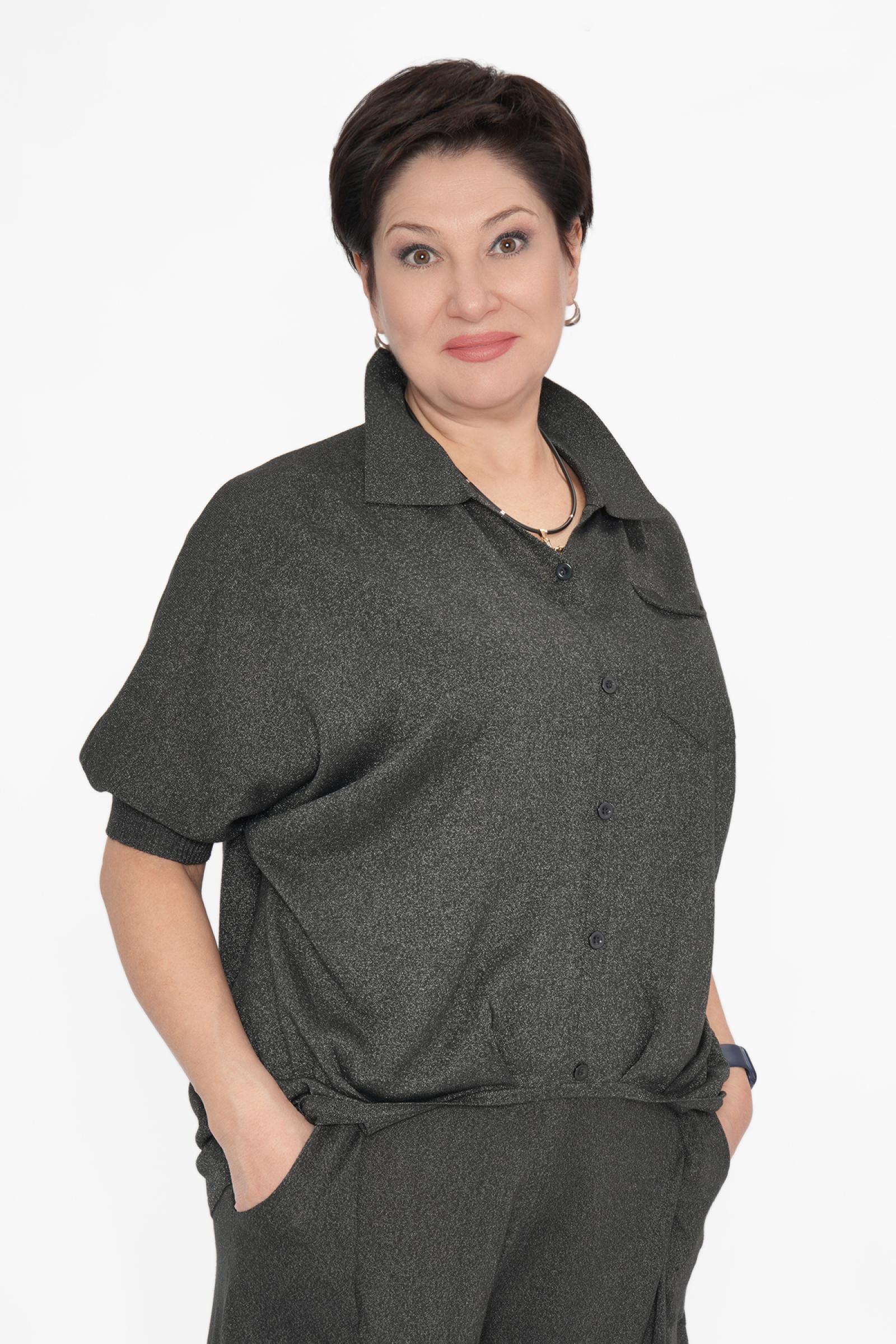 Костюм бр. т.серый защипы