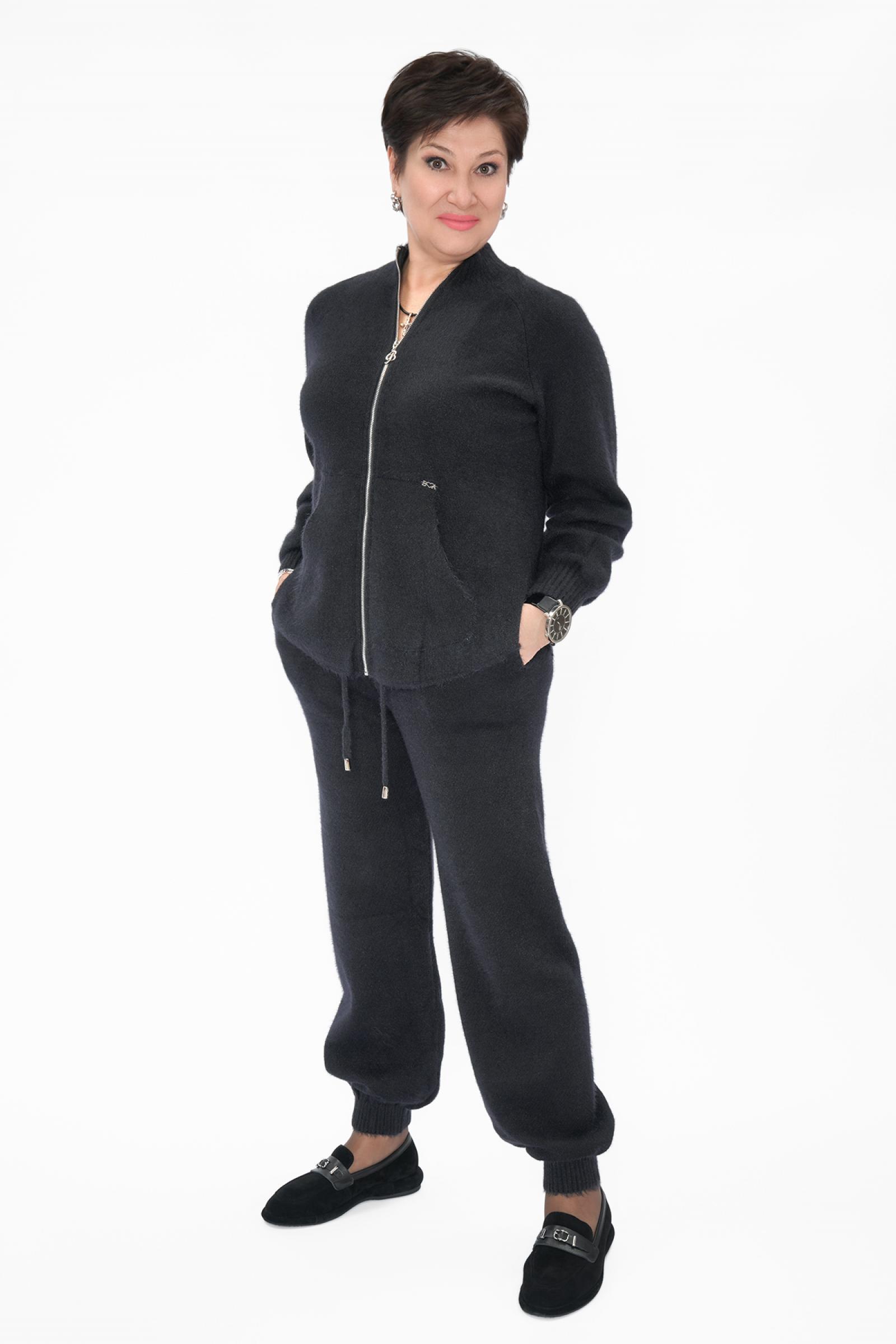 Костюм брючный черный