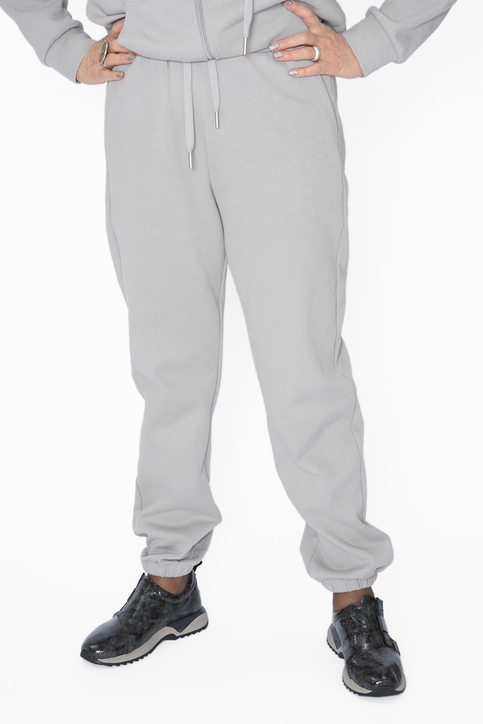 Костюм брючный лиловый