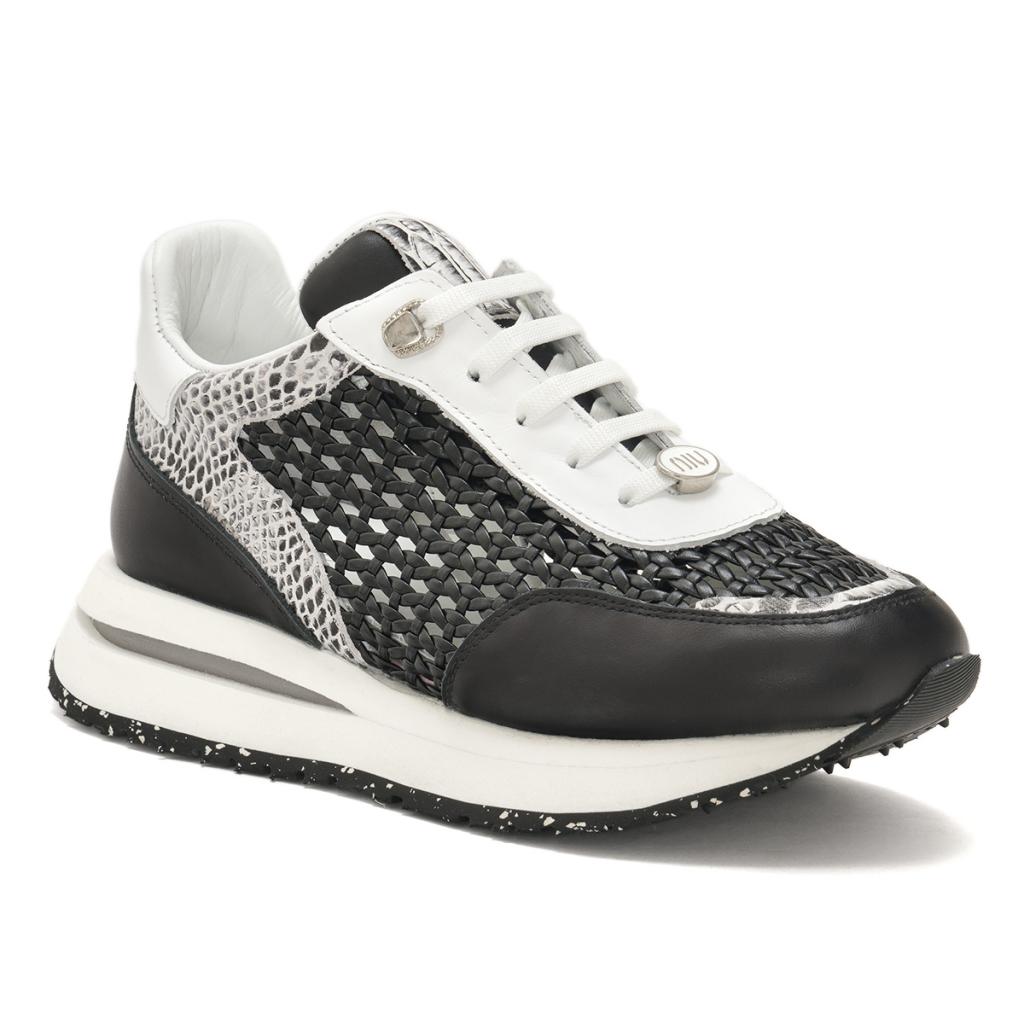 Кроссовки женские