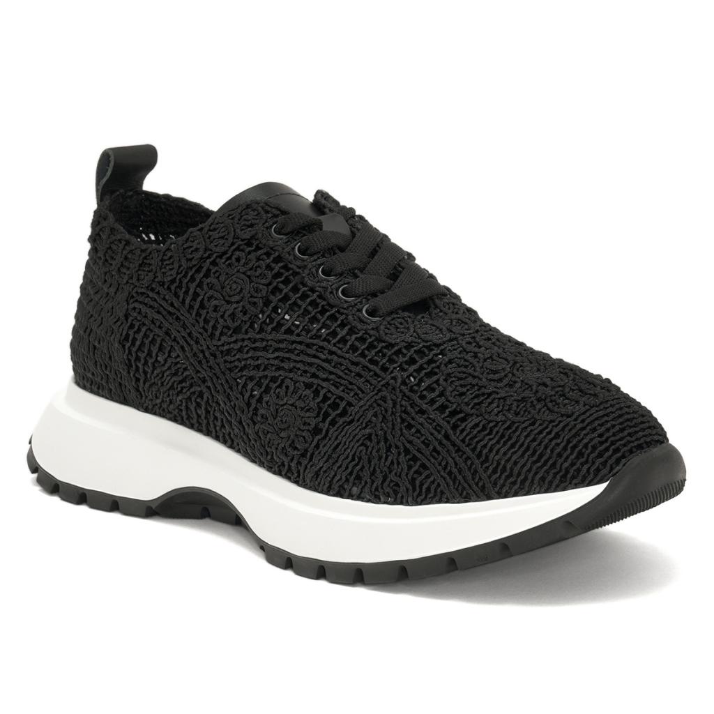 Кроссовки женские