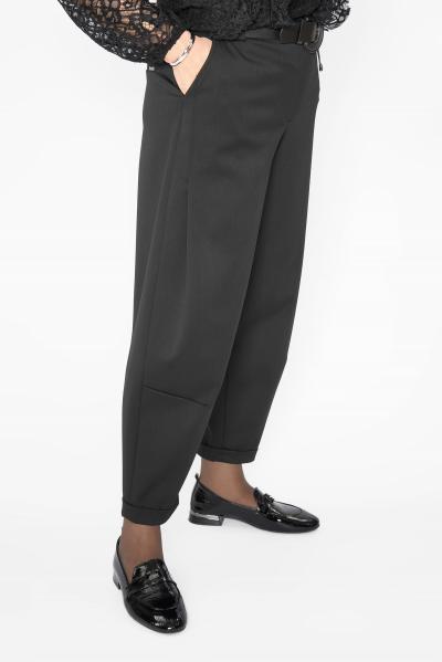 Брюки багги черные защипы