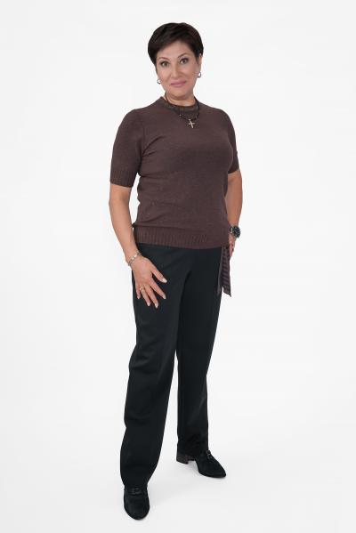 Брюки черные брелок галстук