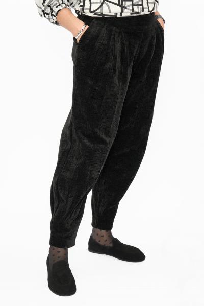 Брюки полубананы вельвет черн.