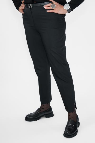 Брюки зауж. внизу буква V