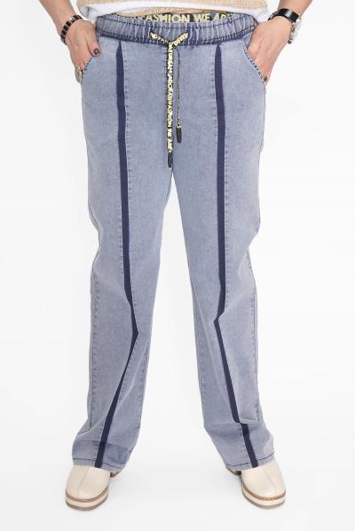 Джинсы прямые с полосой голуб. Брюки