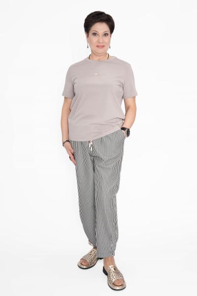 Футболка серая текст