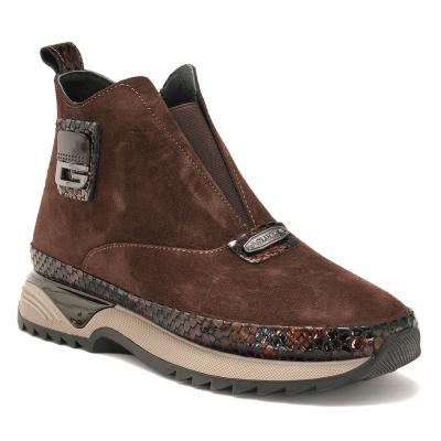 Кроссовки женские Calete