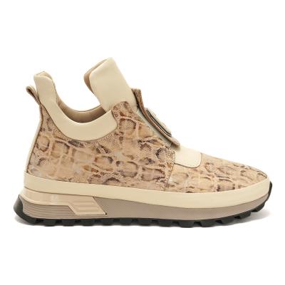 Кроссовки женские