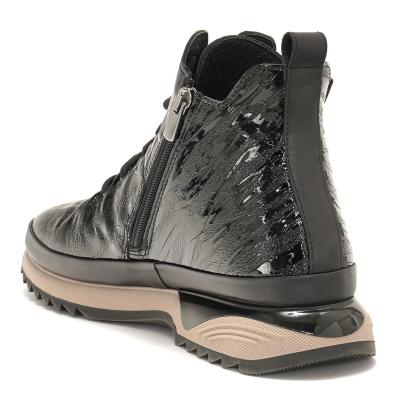 Кроссовки женские