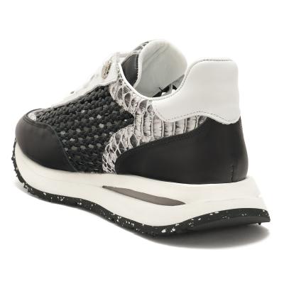 Кроссовки женские