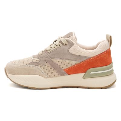 Кроссовки женские