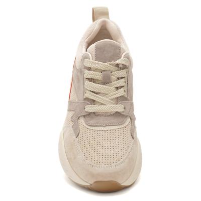 Кроссовки женские