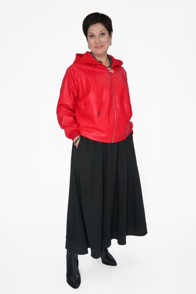 Куртка алая с капюшоном