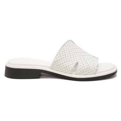 Сабо женские белые